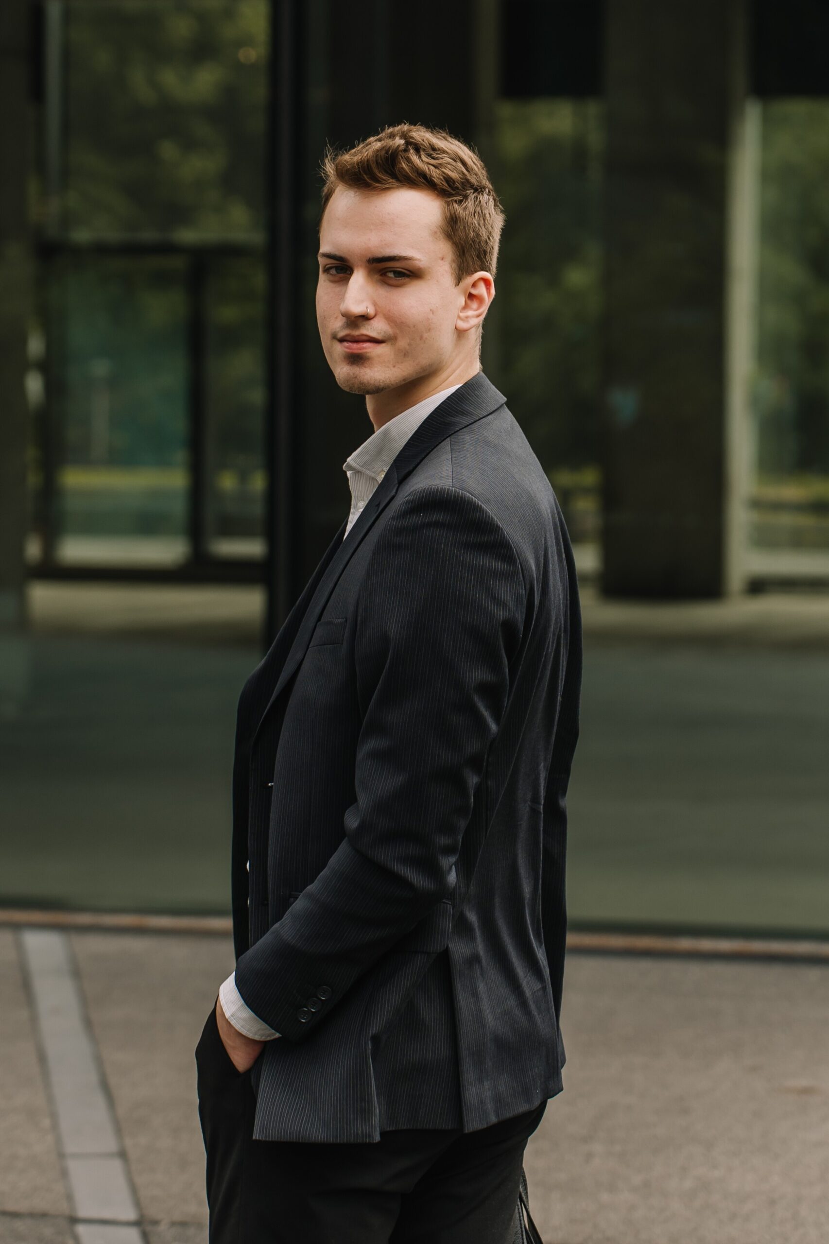 BARTOSZ PĘKALA - ASYSTENT BROKERA